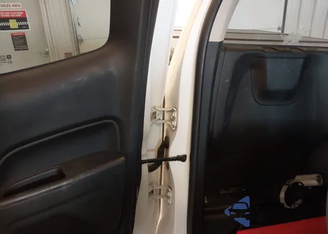 2015 Chevrolet Colorado Wt z USA, uszkodzony, nr VIN 1GCHTAE35F1264854